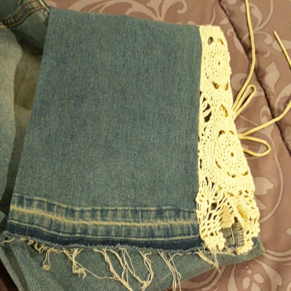 Jeans - Picture 8 of 8